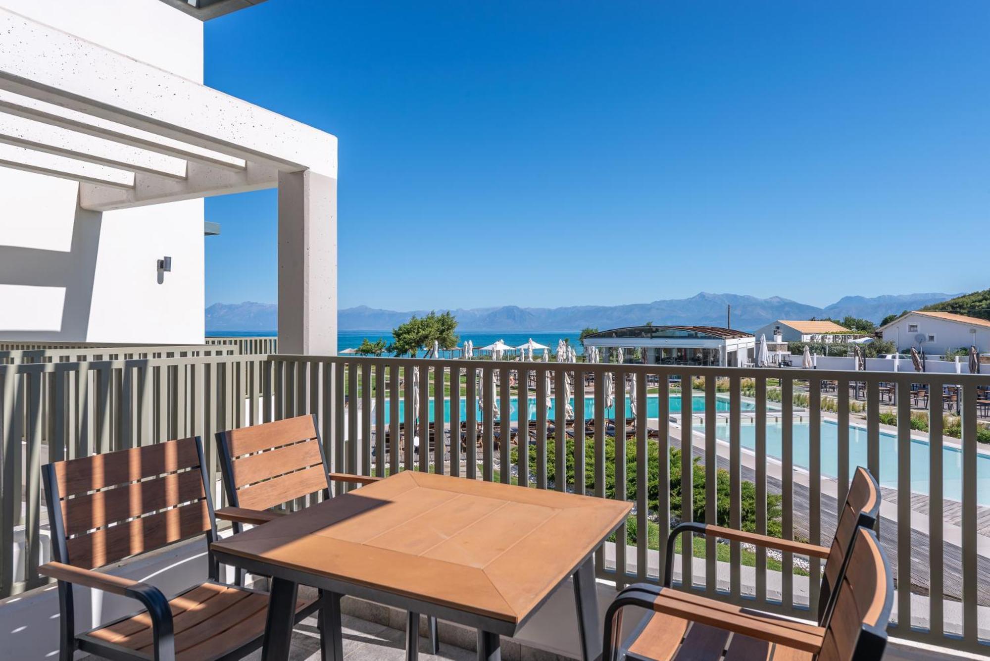 Thalassa Almiros Beach