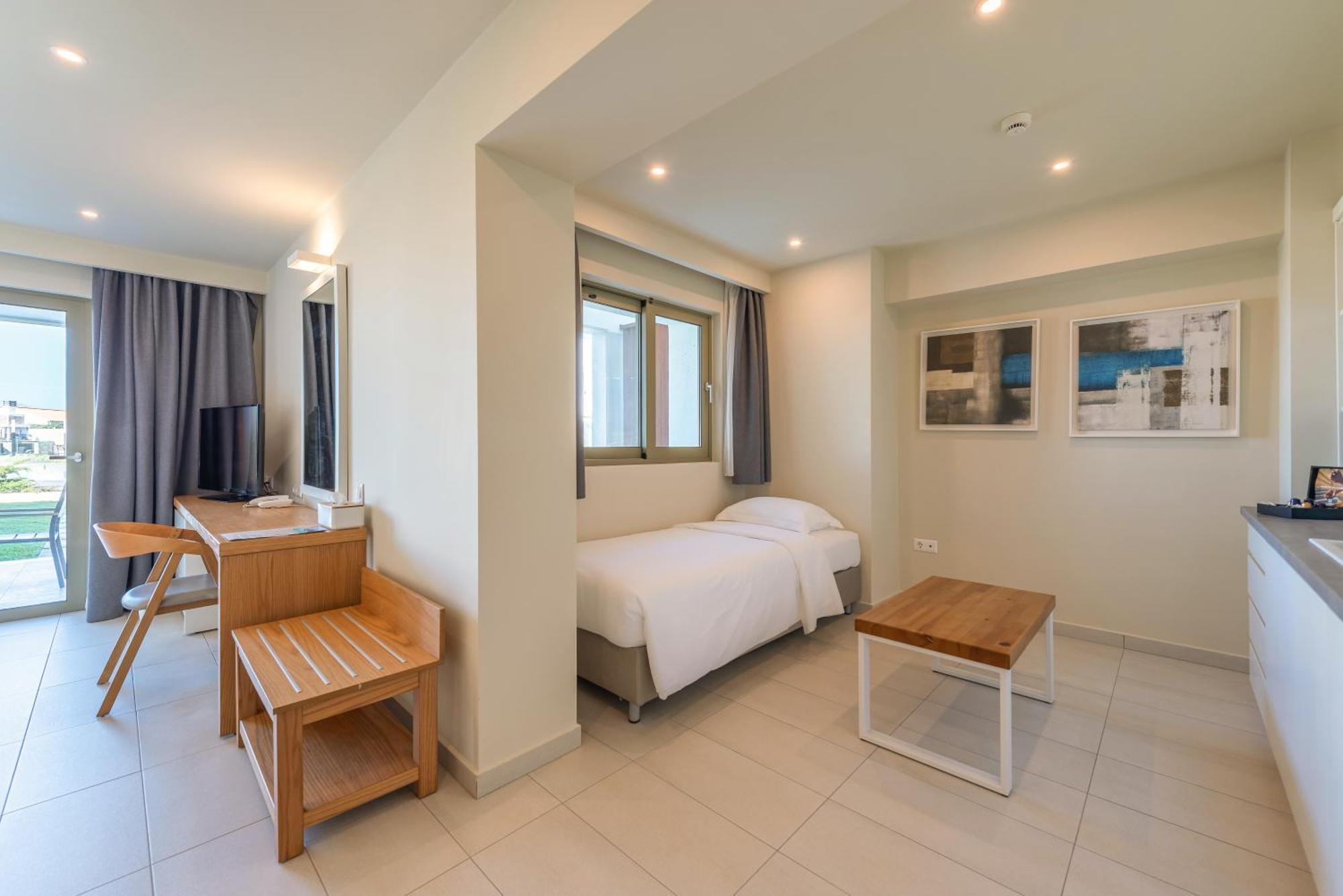 Hotel Thalassa Almiros Beach