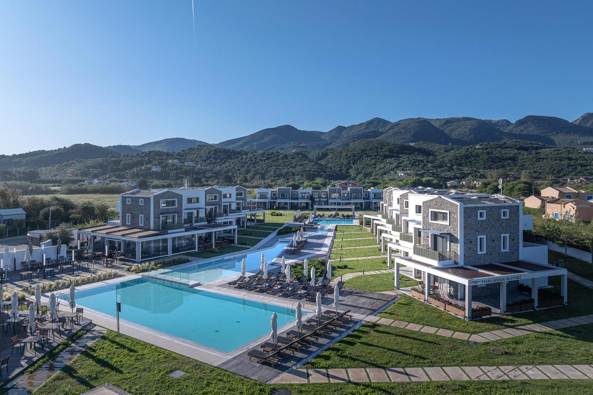 Thalassa 2*